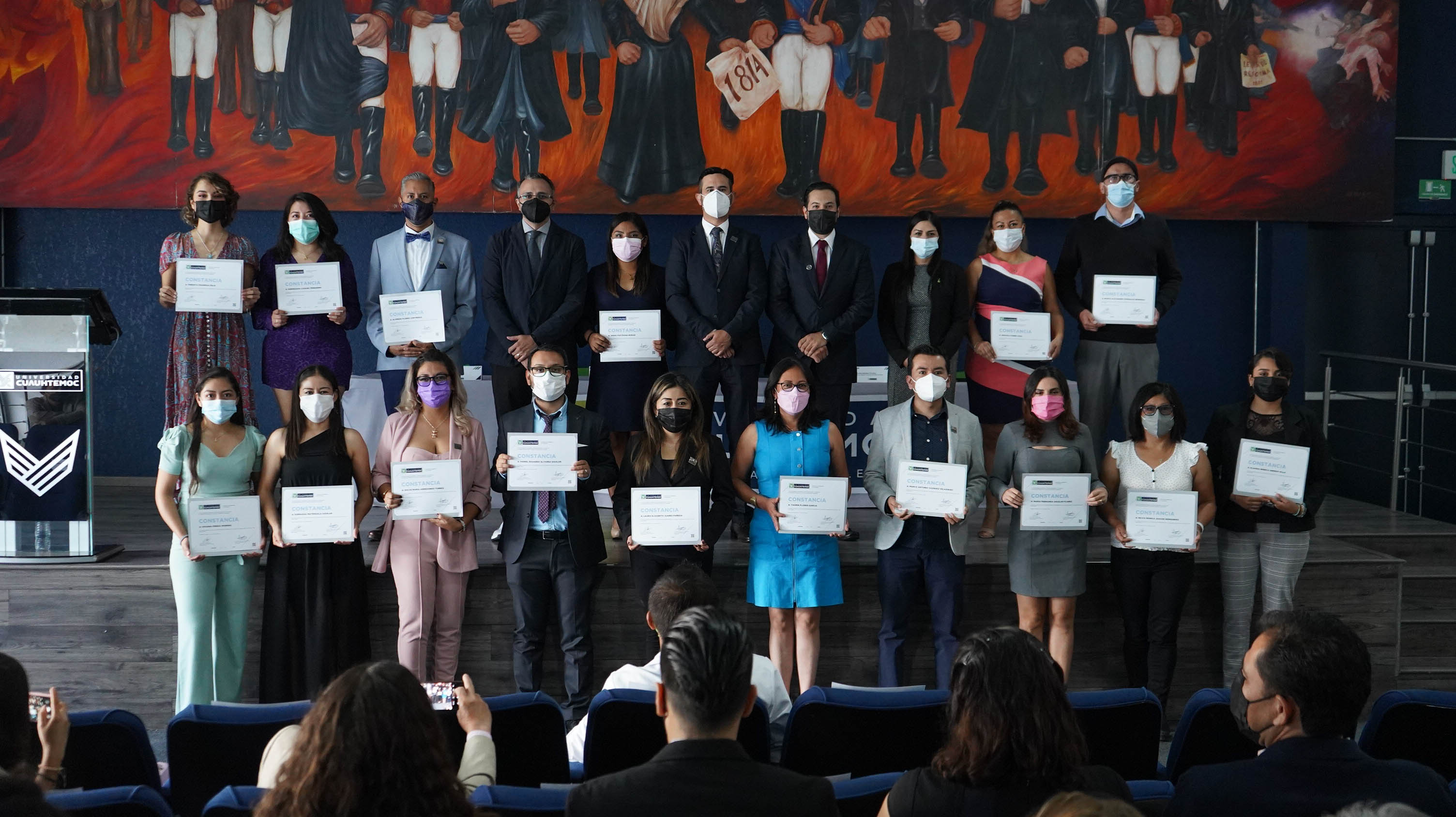 ENTREGA DE DIPLOMAS DE ODONTOLOGÍA